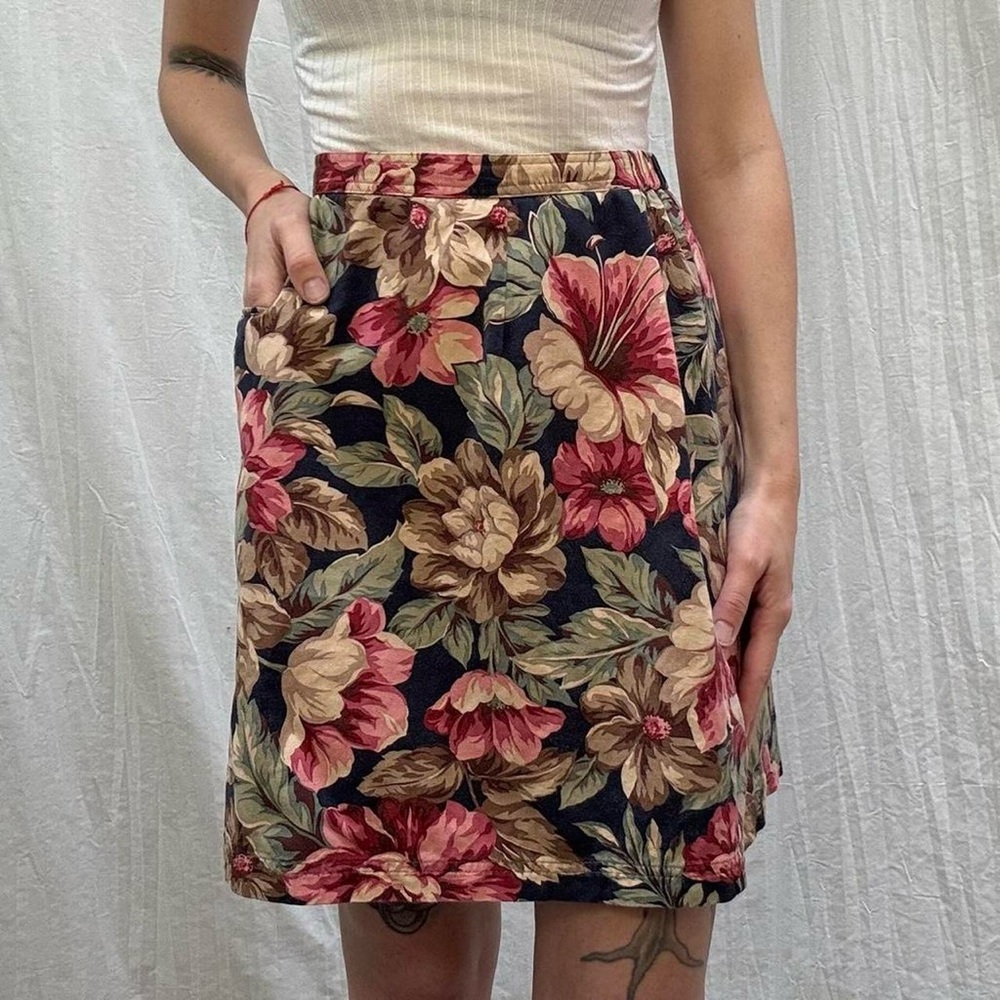Red, Green, Gold and Navy‎ Floral Print Cotton Women's Skirt Vintage 90s - Picture 2 of 8